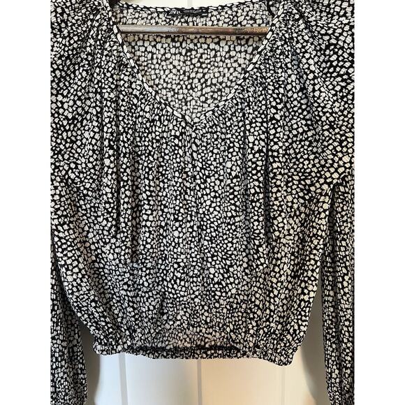 Zara Blouse Women's Size Small Ruffle Neck Crop Long Sleeve Boho Black & White - Picture 2 of 9